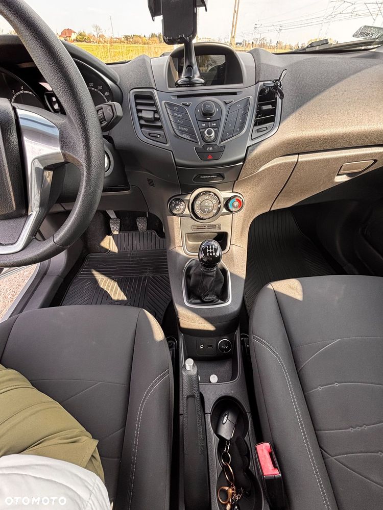 Ford Fiesta 1.4 Trend - 18