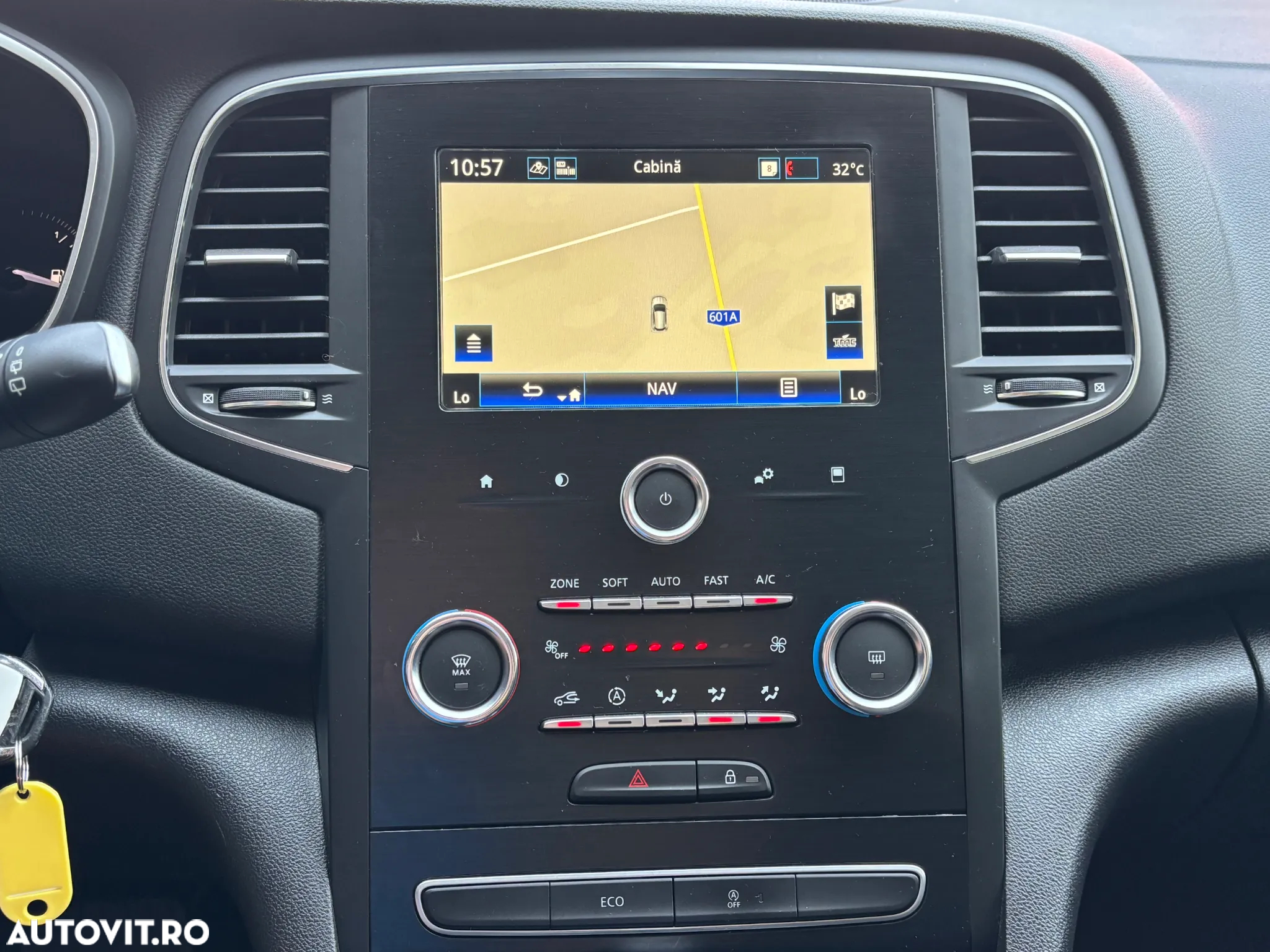 Renault Megane BLUE dCi 115 EDC BUSINESS EDITION - 24