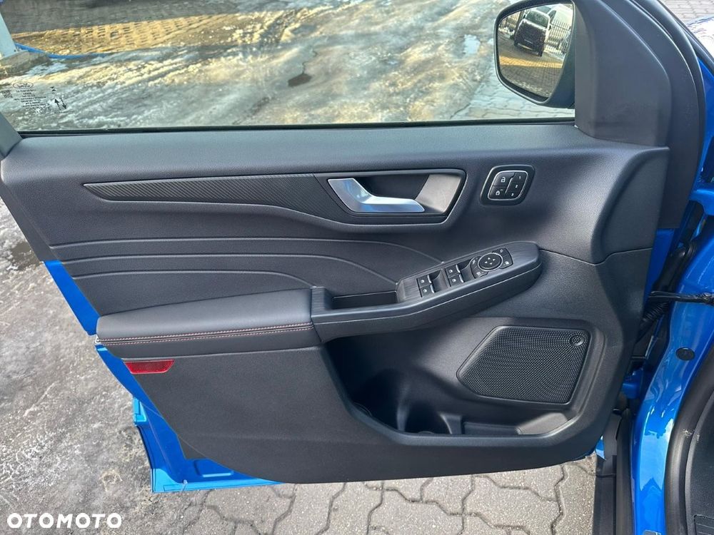 Ford Kuga 2.5 Duratec FHEV ST-LINE X - 11