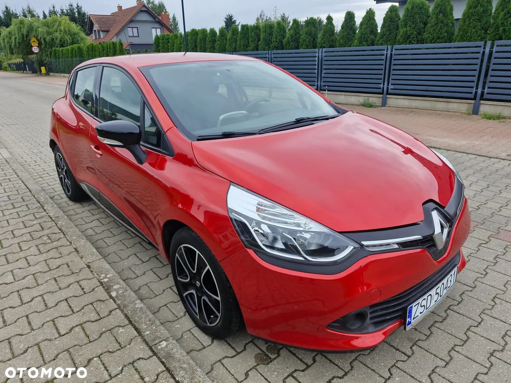 Renault Clio 1.2 16V Limited Plus - 20