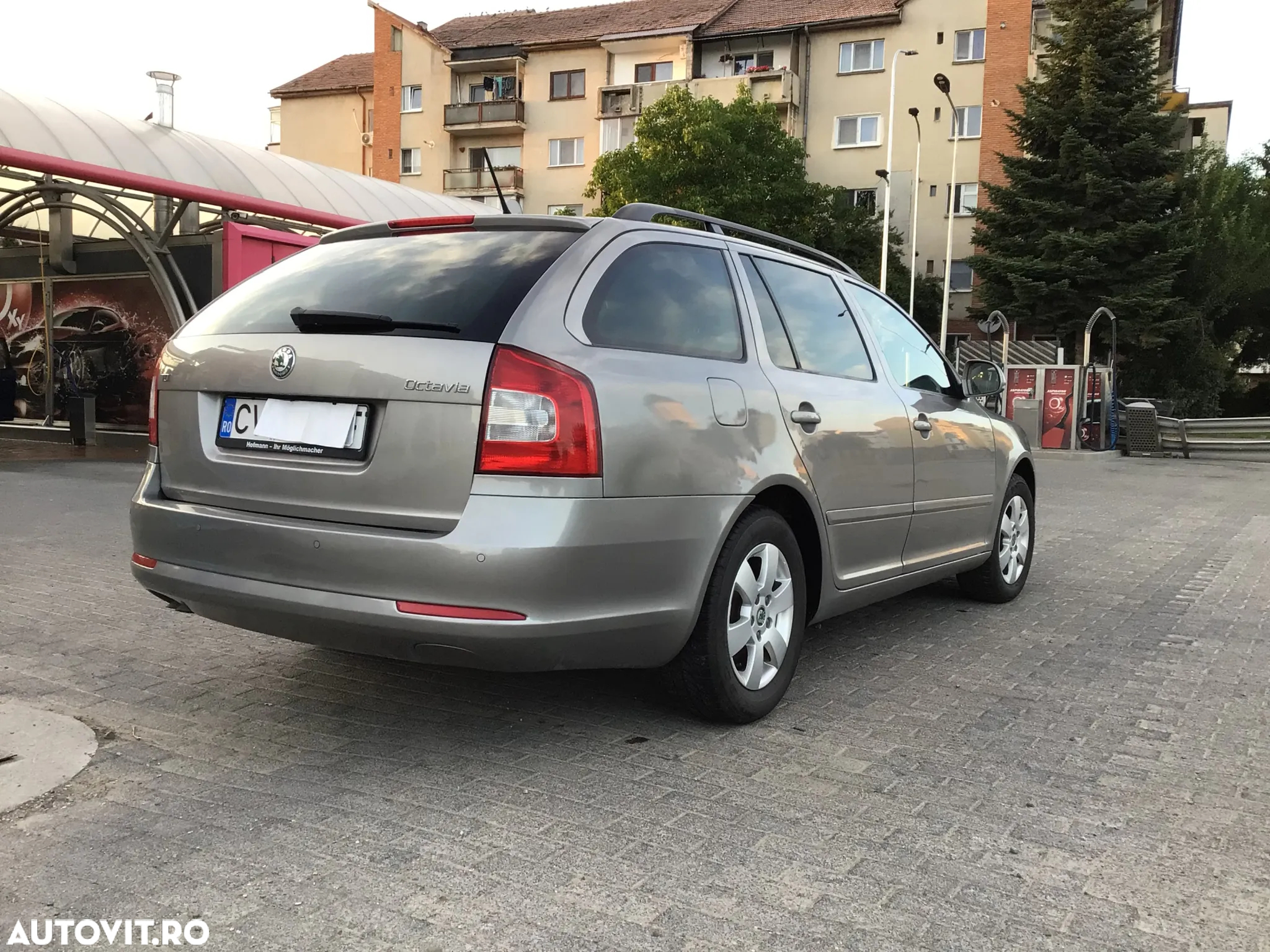Skoda Octavia Combi 2.0 TDI Ambiente - 5
