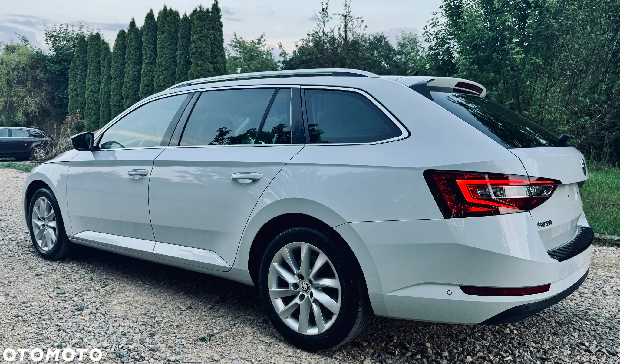 Skoda Superb Combi 2.0 TDI 4x4 DSG Premium Edition - 3