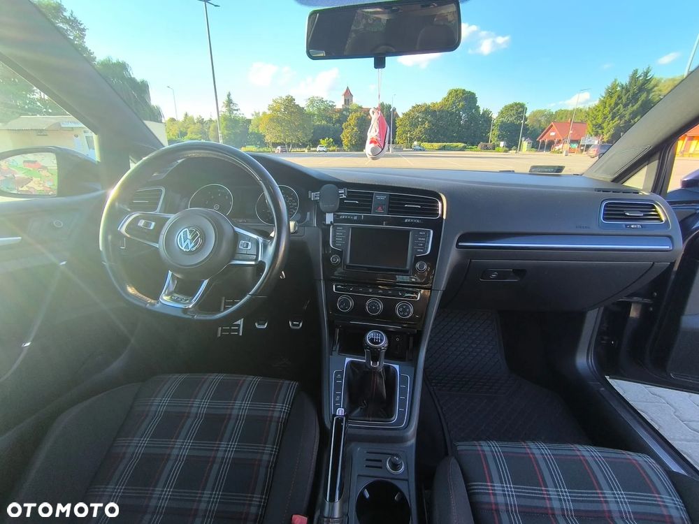 Volkswagen Golf VII 2.0 TSI BMT GTI - 13