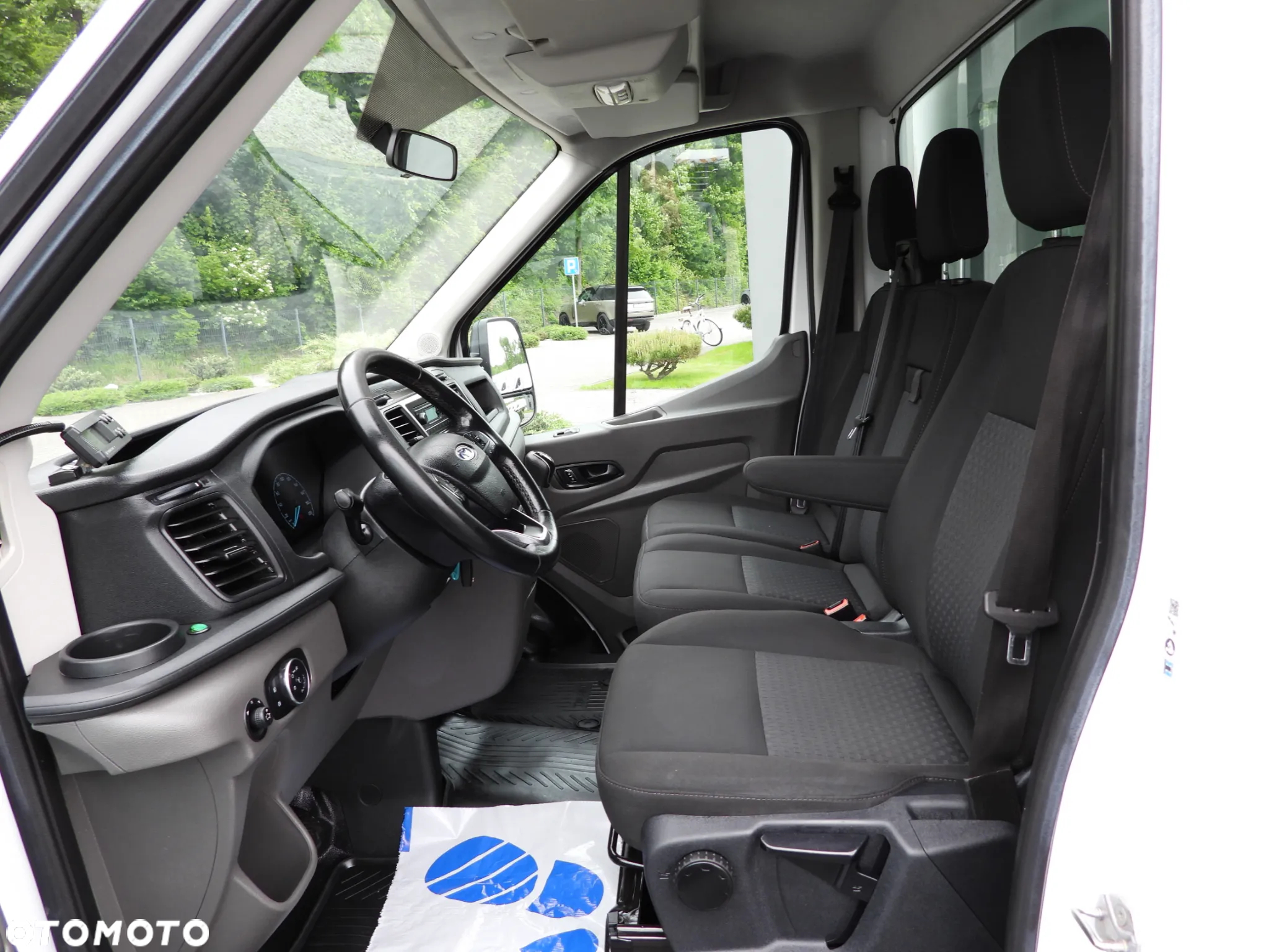 Ford TRANSIT KONTENER / CHŁODNIA 5*C / TEMPOMAT LEDY BLIŹNIACZE KOŁA KLIMATYZACJA 130KM [ U89312 ] - 29