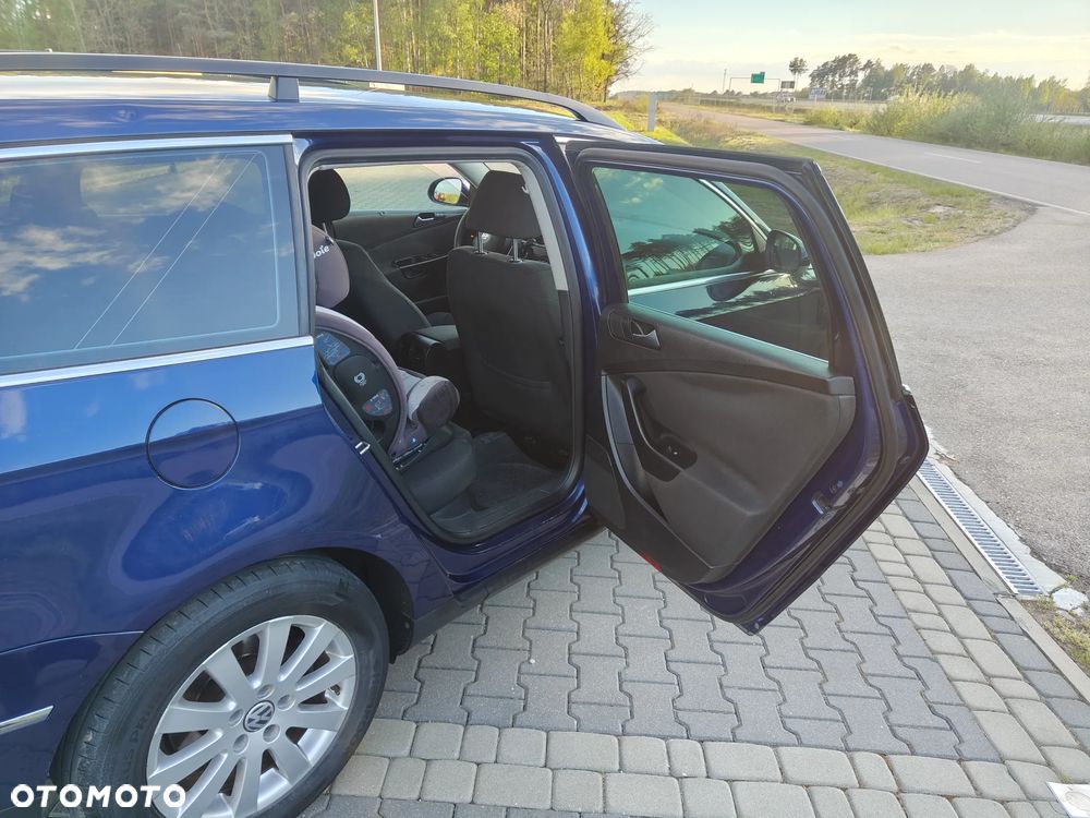 Volkswagen Passat Variant 2.0 TDI DPF BlueMot Comfortline - 20