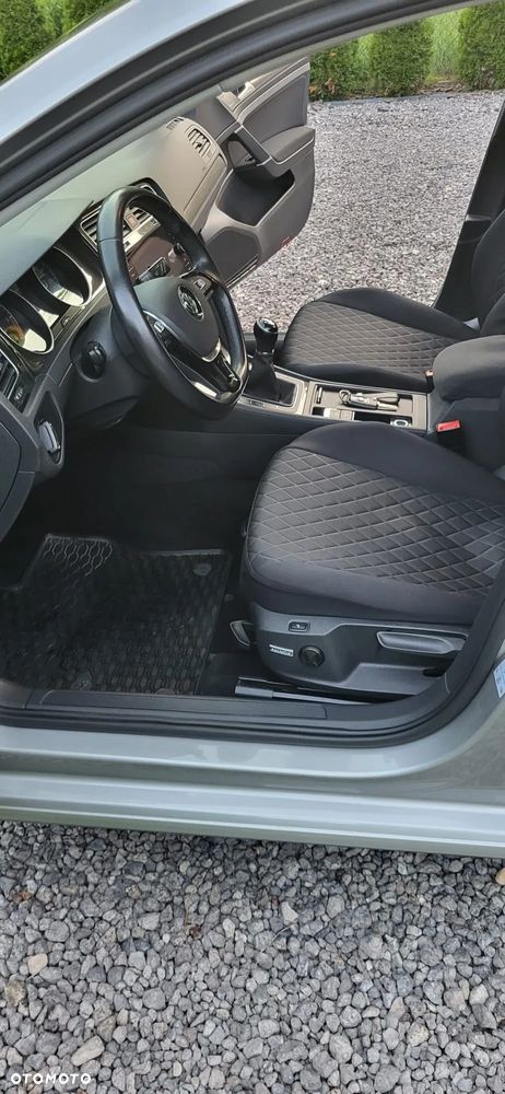Volkswagen Golf VII 1.6 TDI BMT Comfortline - 11