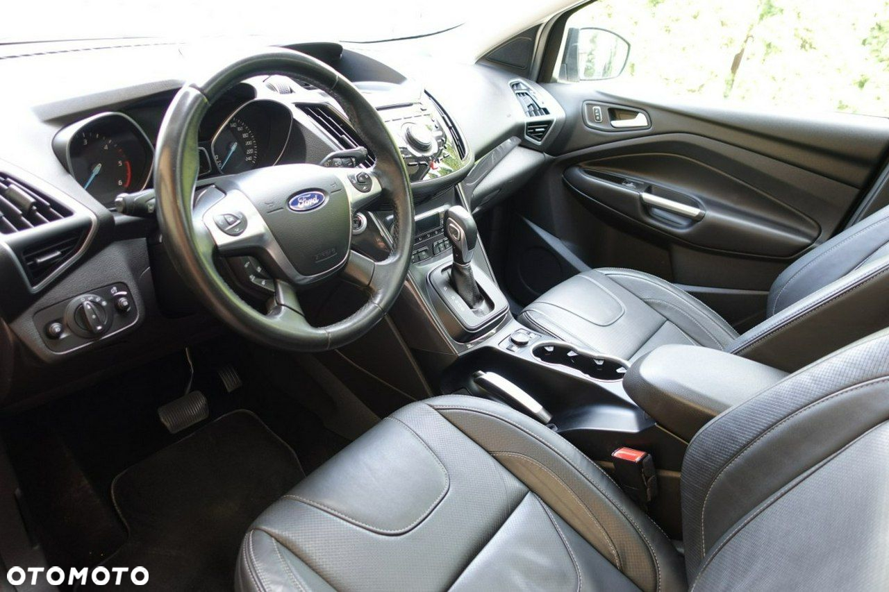 Ford Kuga - 13