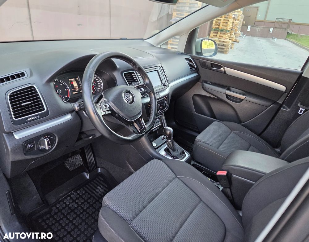 Volkswagen Sharan 2.0 TDI DSG (BlueMotion Technology) Comfortline - 25