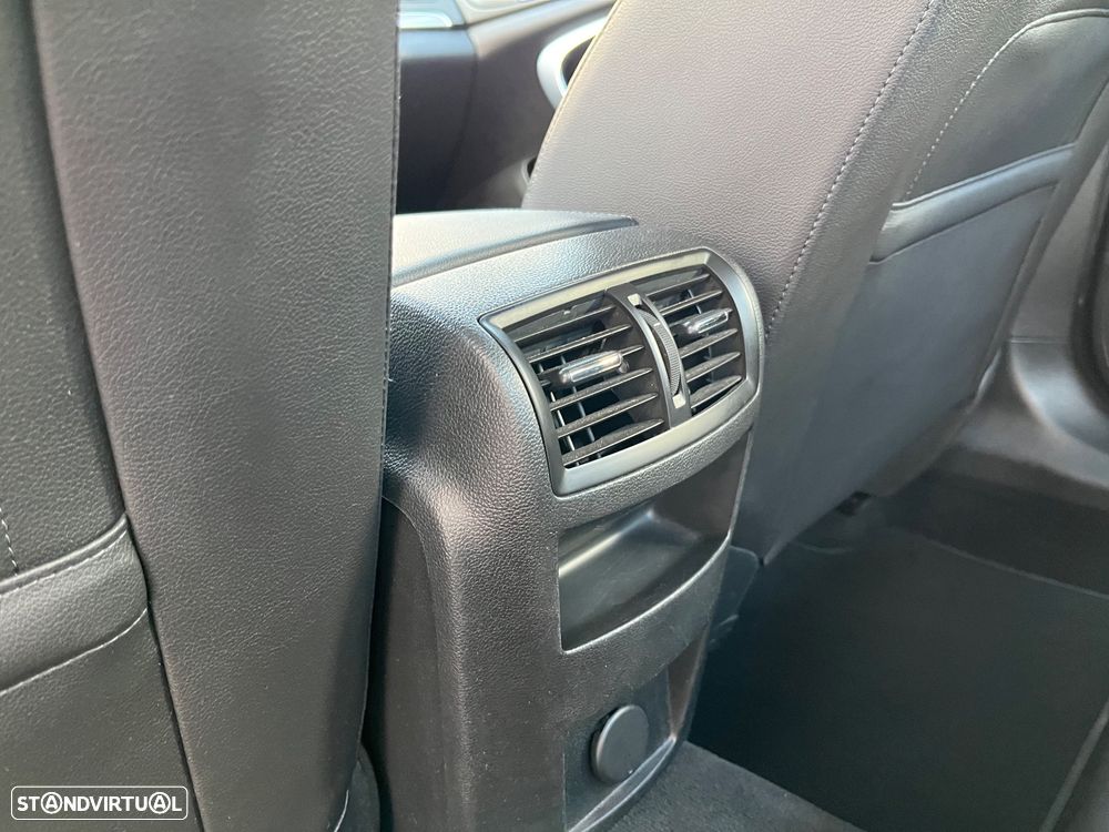 Opel Insignia 2.0 CDTI executive S/S - 51