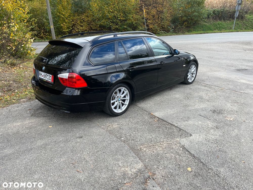 BMW Seria 3 320d DPF Touring - 9