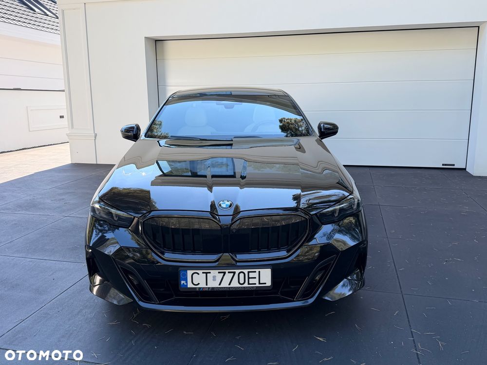 BMW Seria 5 530d xDrive mHEV sport - 13