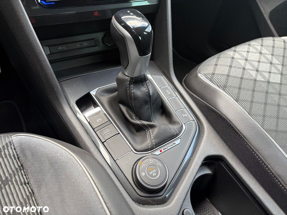 Volkswagen Tiguan - 28