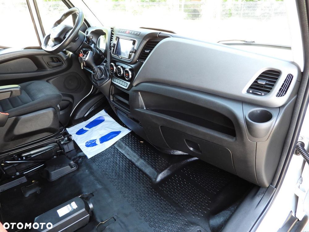 Iveco DAILY 35S18 PLANDEKA 8 PALET WEBASTO TEMPOMAT NAWIGACJA LEDY AUTOMAT HI-MATIC KLIMATYZACJA  180KM - 37