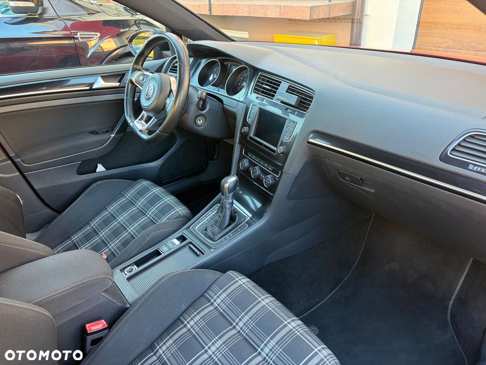 Volkswagen Golf GTD 2.0 TDI SCR DSG - 12