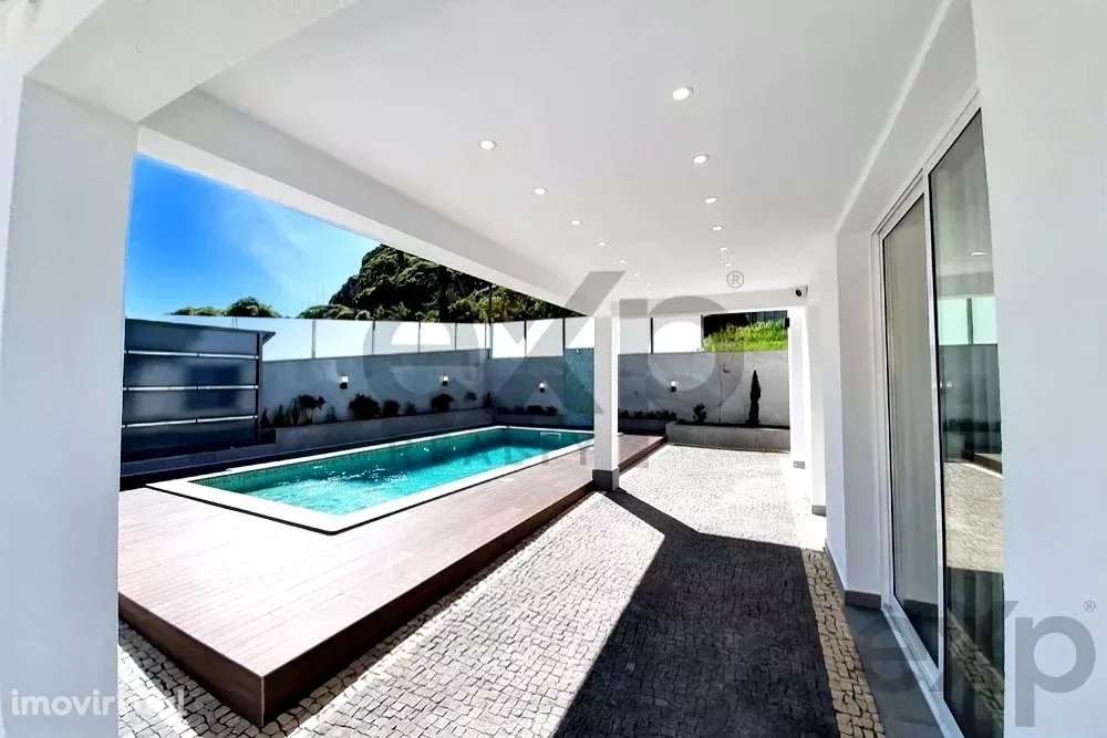 "Moradia dos Sonhos no Coração de Machico" - Grande imagem: 4/30