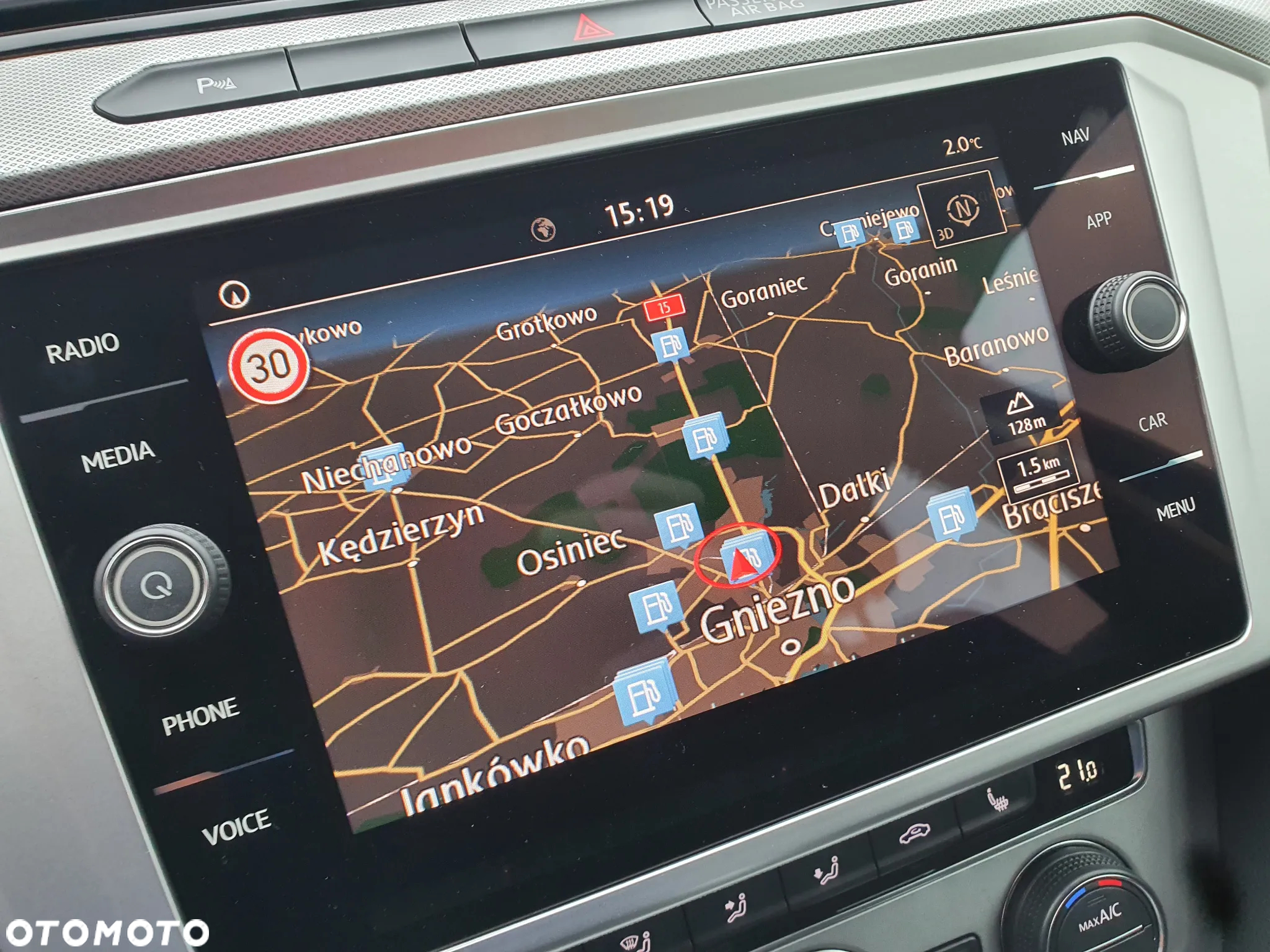 Volkswagen Passat 2.0 TDI BMT Comfortline DSG - 24
