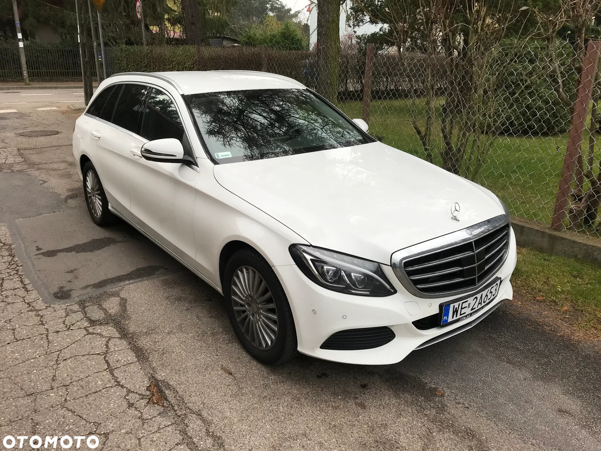 Mercedes-Benz Klasa C 200 (BlueTEC) d T 7G-TRONIC Exclusive - 3