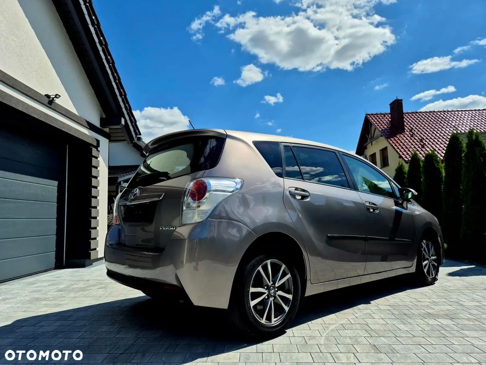 Toyota Verso 1.6 5-Sitzer Comfort - 2