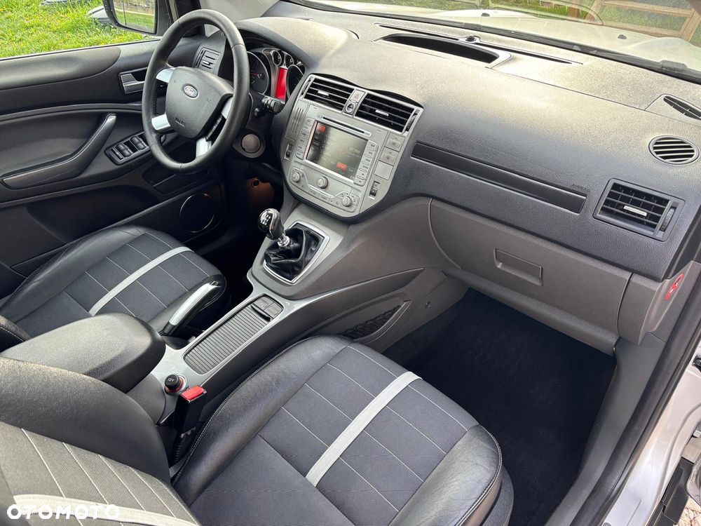 Ford Kuga 2.0 TDCi 4x4 Titanium - 5