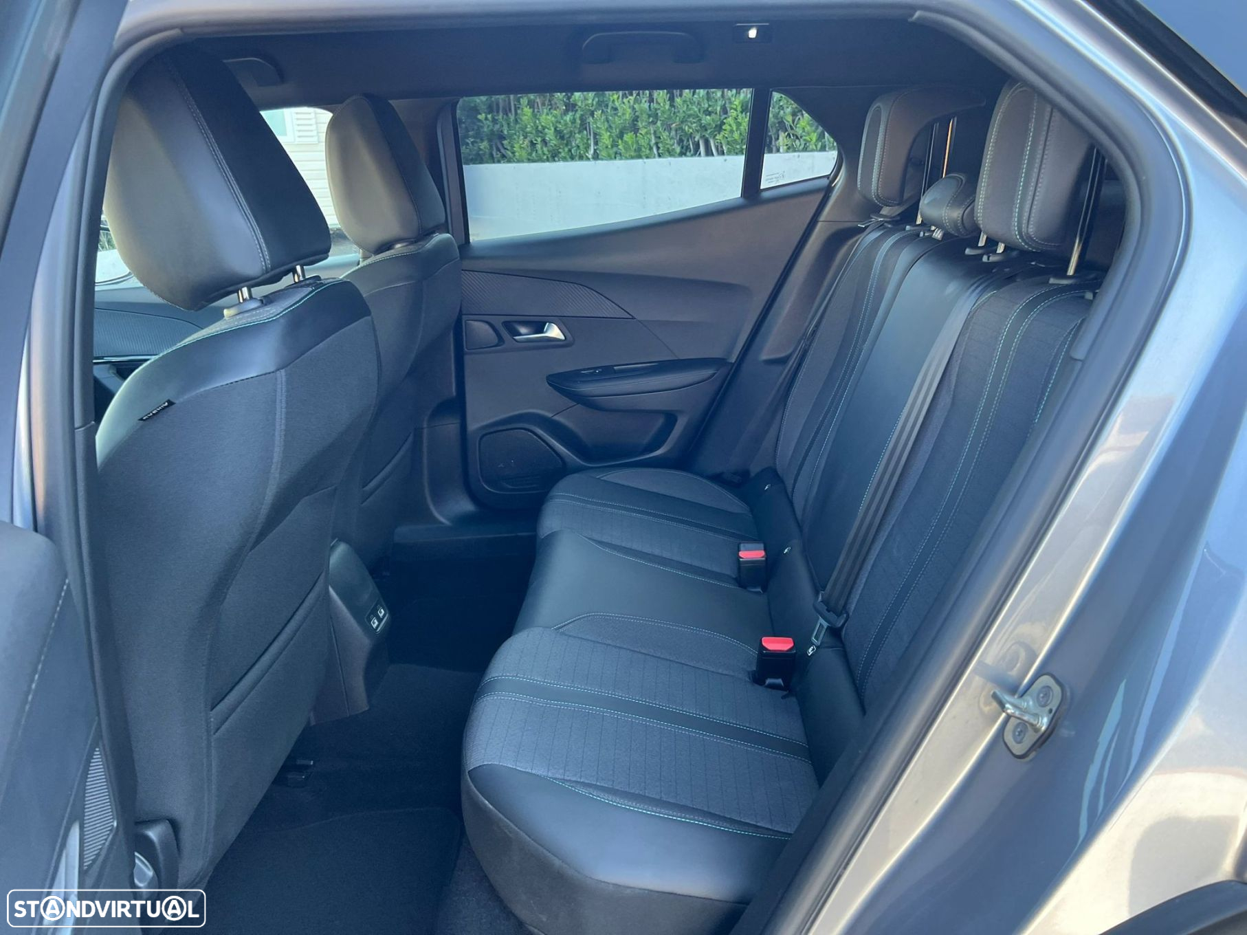Peugeot 2008 1.2 PureTech Active - 9