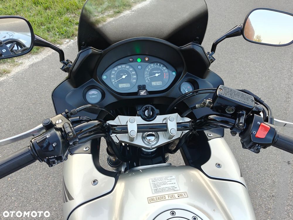 Honda CBF - 8