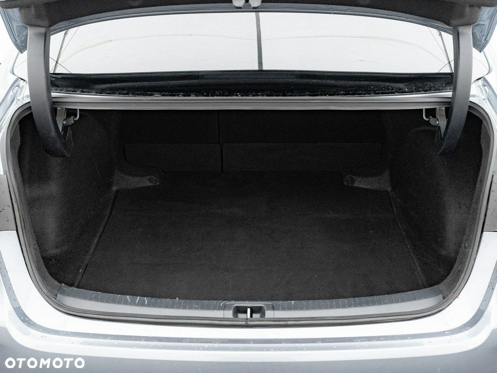 Toyota Corolla 1.5 Comfort - 27