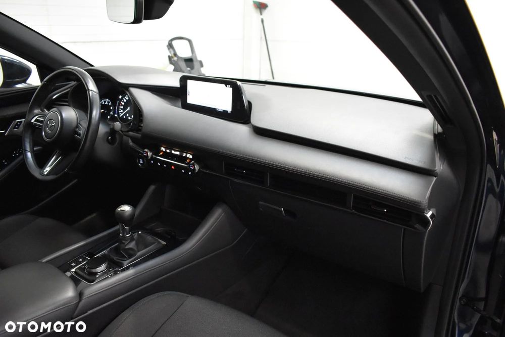 Mazda 3 SKYACTIV-X AWD 2.0 M-Hybrid SELECTION - 23