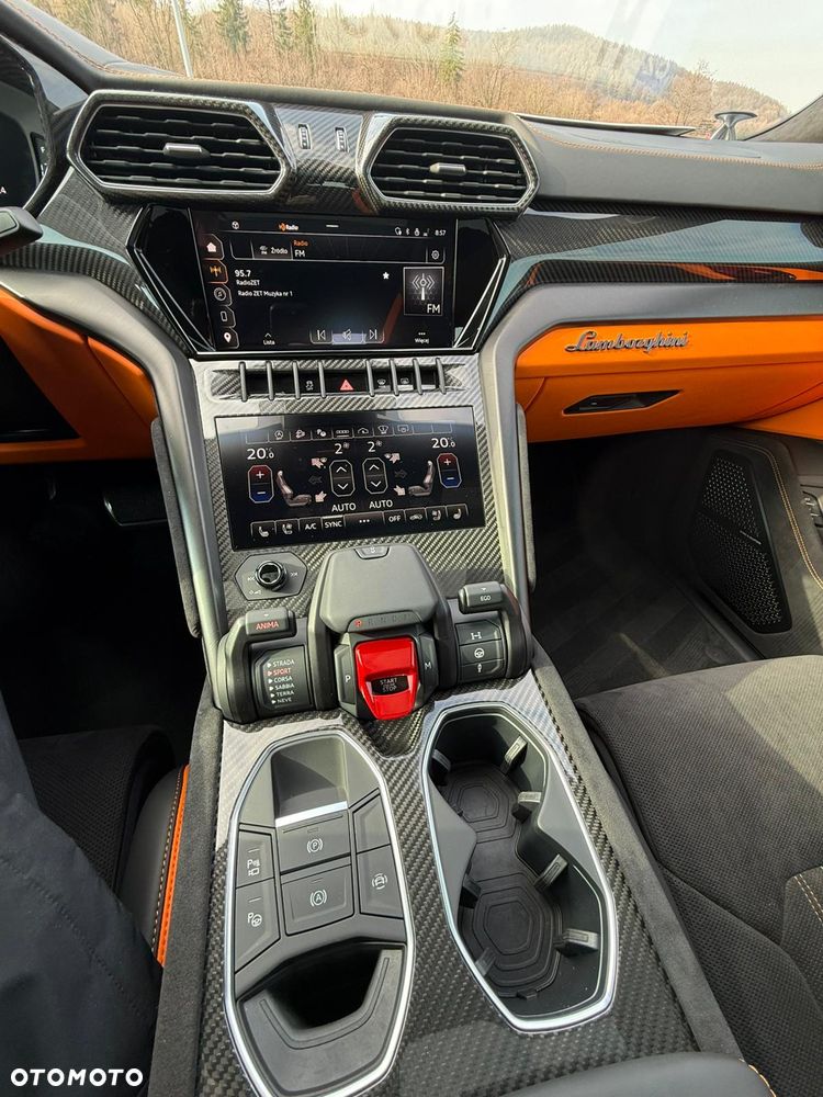 Lamborghini Urus - 6