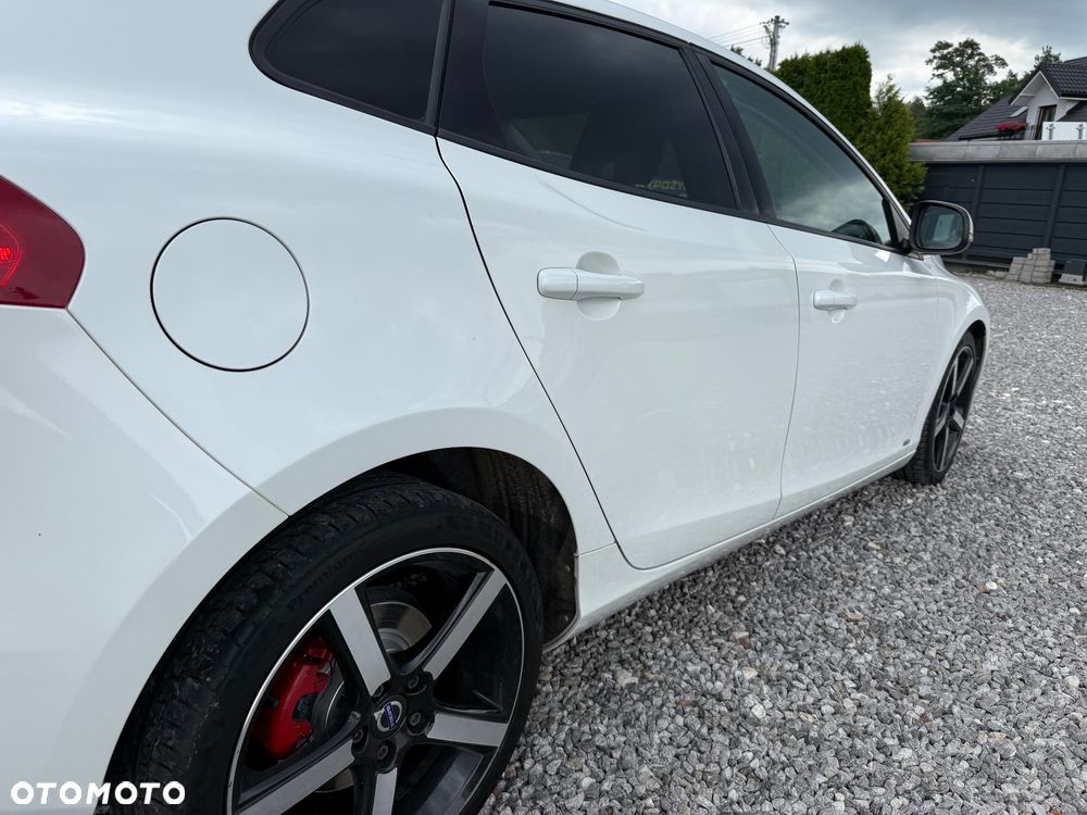 Volvo V40 T3 Drive-E R-Design Momentum - 17