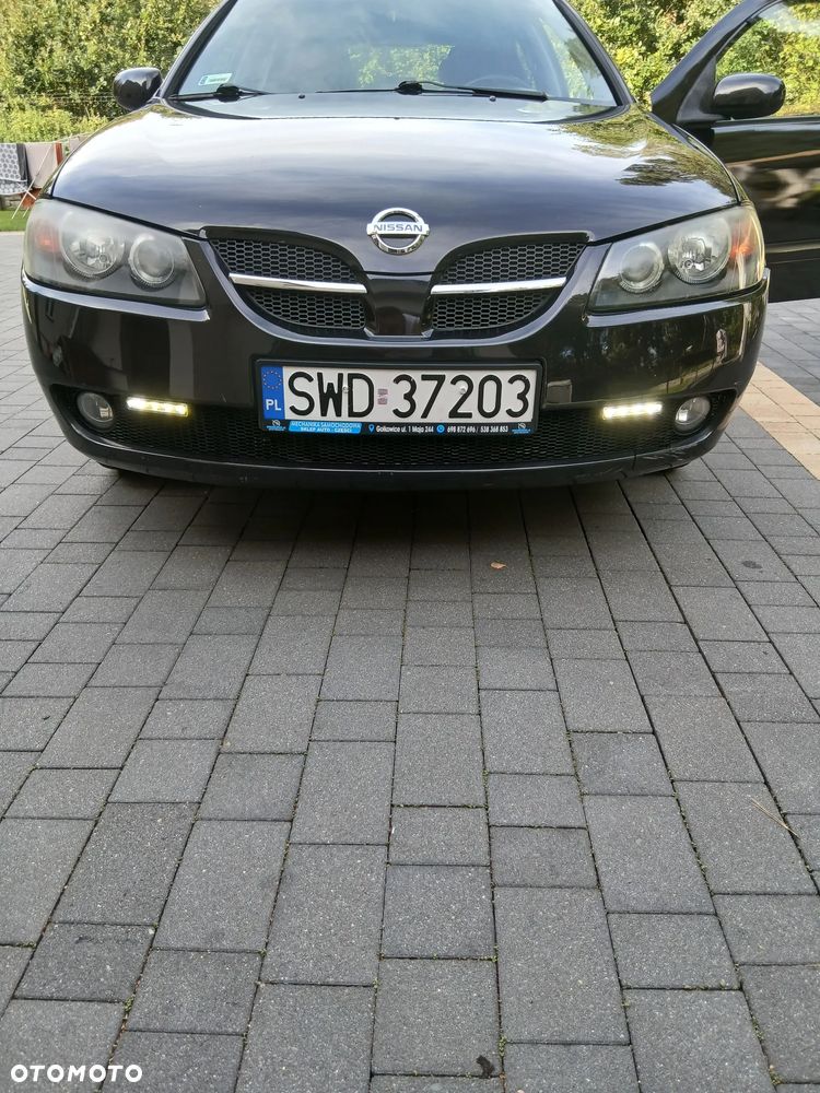 Nissan Almera 1.5 Base - 21