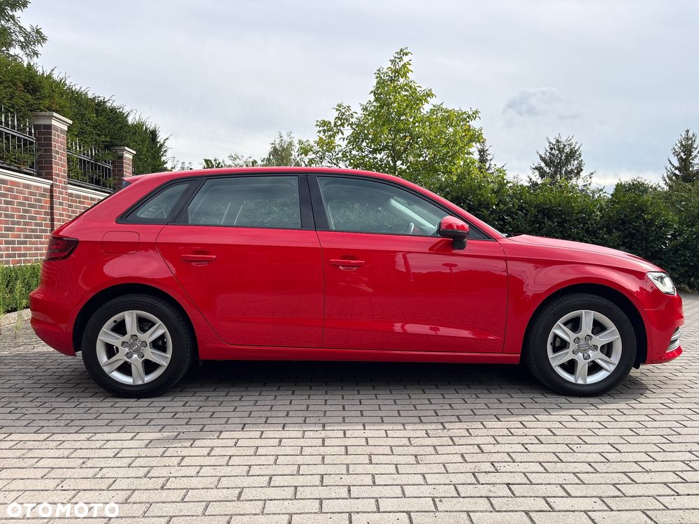 Audi A3 Sportback 1.2 TFSI Ambiente - 27