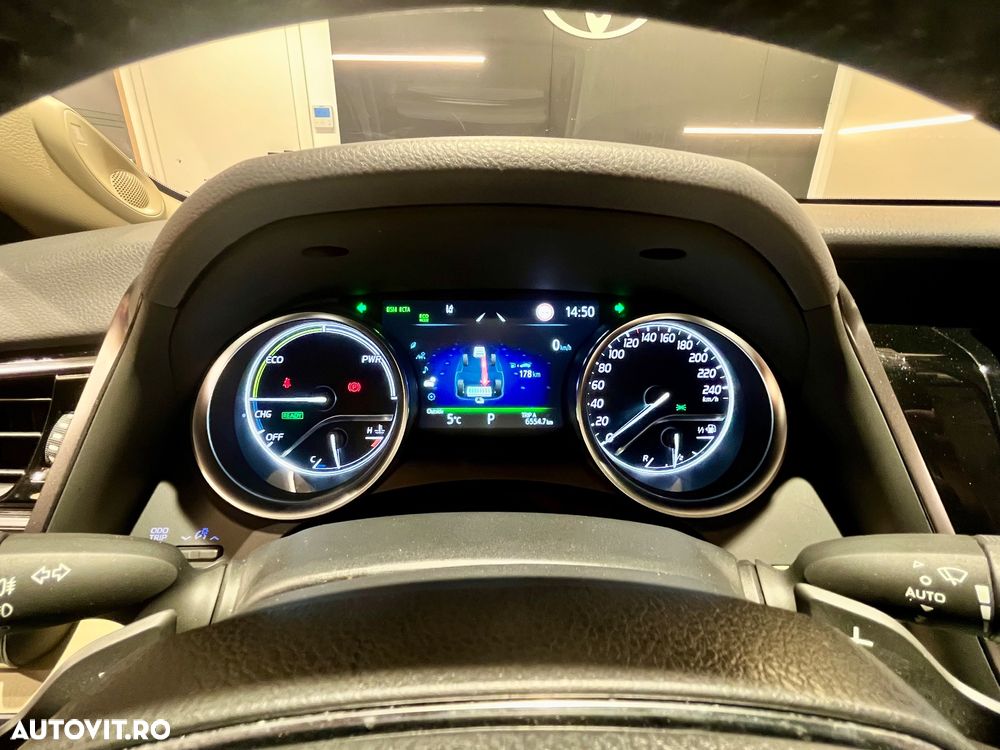 Toyota Camry 2.5 Hybrid Exclusive - 17