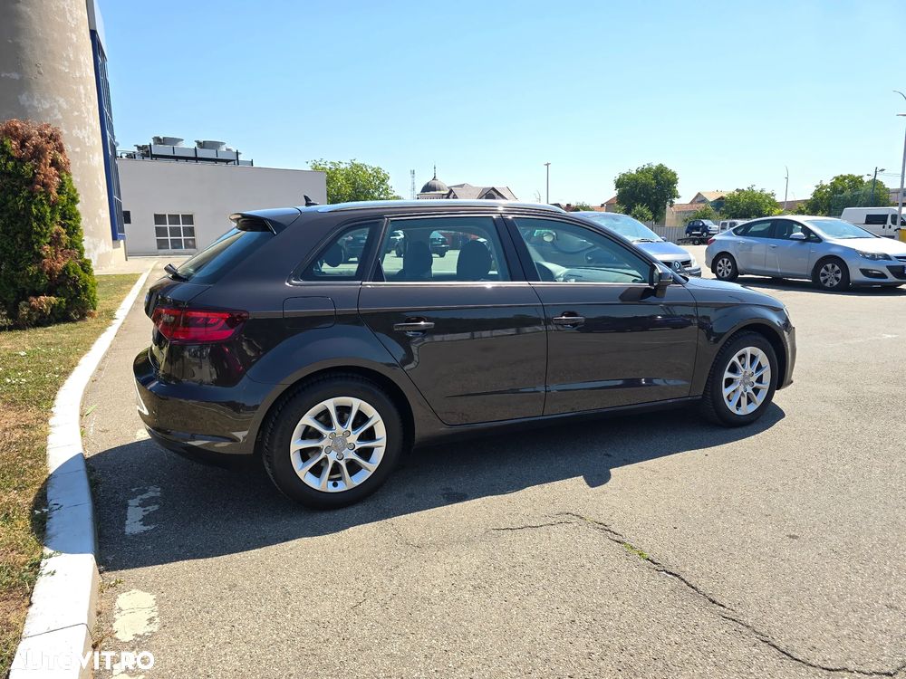 Audi A3 Sportback - 4