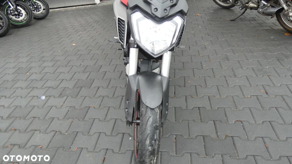 Yamaha MT - 4
