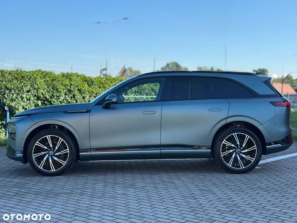 XPeng G9 - 4