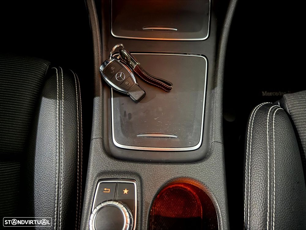 Mercedes-Benz CLA 180 d Shooting Brake Urban Aut. - 12