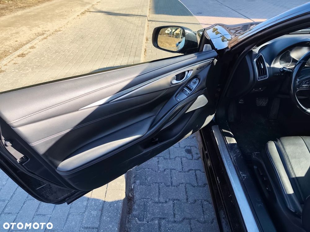 Infiniti Q60 - 5