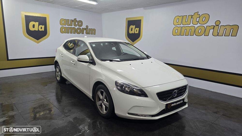 Volvo V40 2.0 D2 Momentum Geartronic - 2
