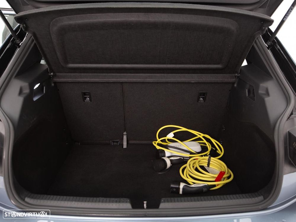 VW ID.3 Pro Performance - 12