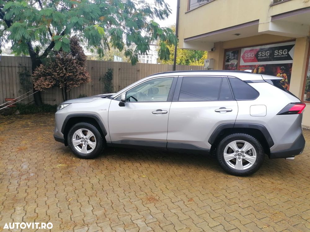 Toyota RAV4 - 5