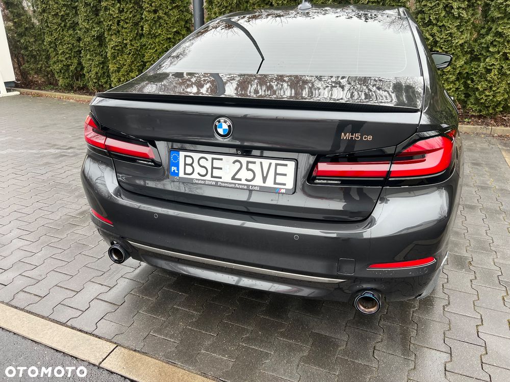BMW Seria 5 530i Sport Line - 11