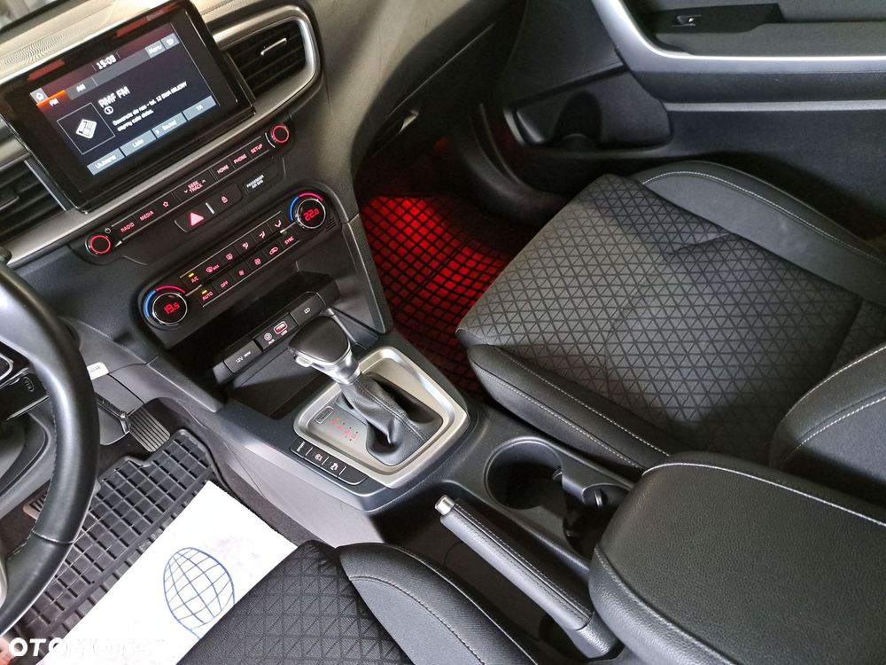 Kia Ceed - 29