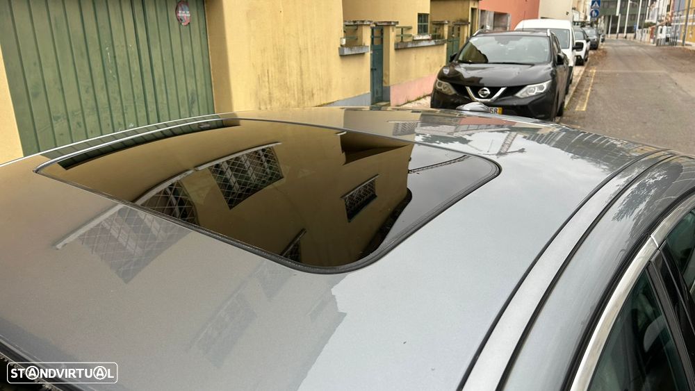 Jaguar XF 2.7 D V6 Premium Luxury - 7