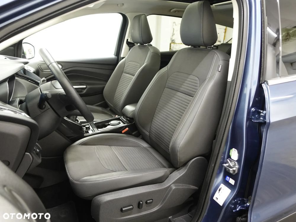Ford Kuga - 22