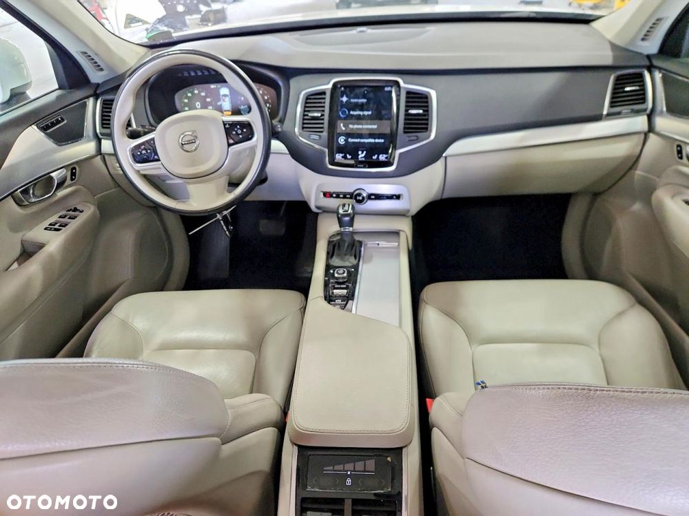 Volvo XC 90 T5 AWD Geartronic Momentum - 9