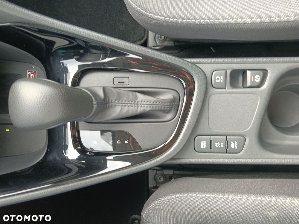 Toyota Yaris Hybrid 1.5 Style - 21