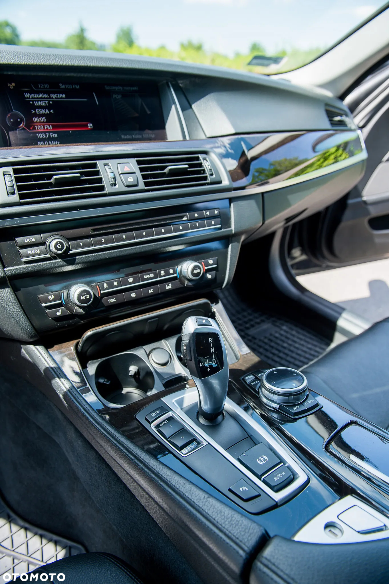 BMW Seria 5 535i - 12