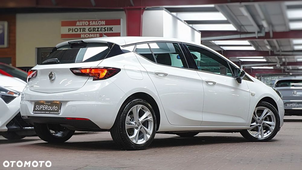 Opel Astra V 1.2 T GS Line S&S - 12