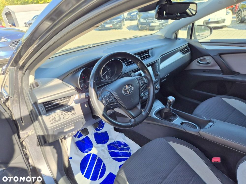 Toyota Avensis 2.0 D-4D Prestige - 13