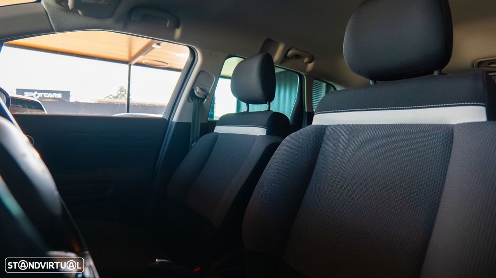 Citroën C3 Aircross 1.2 PureTech Feel - 24